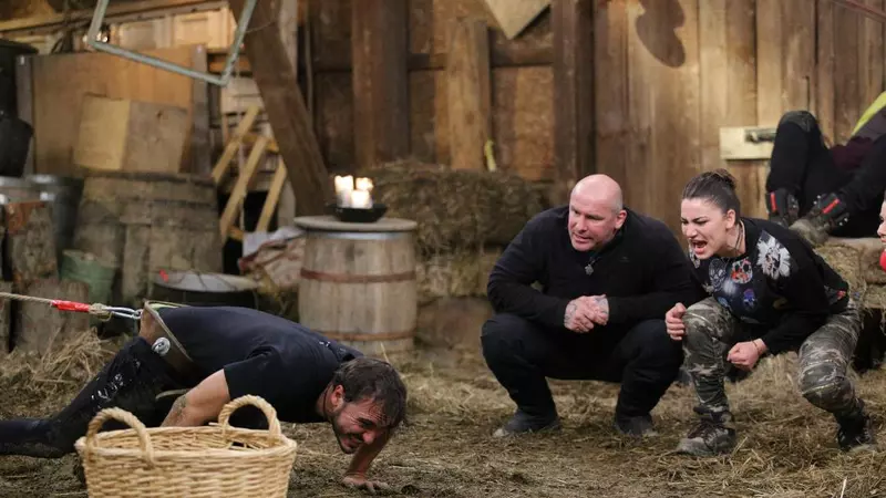 Matei a fost eliminat din FERMA. Fosta ispită de la INSULA IUBIRII a părăsit competiţia în urma duelului cu Pastramă