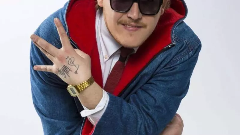 What's Up are probleme grave de vedere. Motivul pentru care nu vrea să se opereze