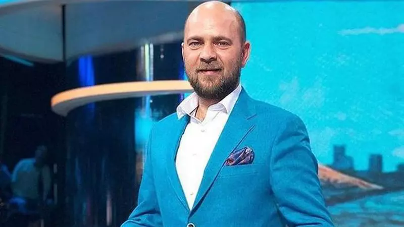 Cosmin Seleși a ajuns pe mâna chirurgului. Prezentatorul ”Te cunosc de undeva” a fost operat în același timp cu un coleg care avea aceeași boală