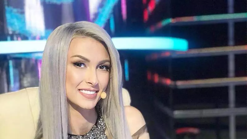 De ce i-a ales Andreea Bălan pe Monica Davidescu și pe Aurelian Temișan drept nași. Legătura neștiută dintre soțul ei și viitoarea nașă