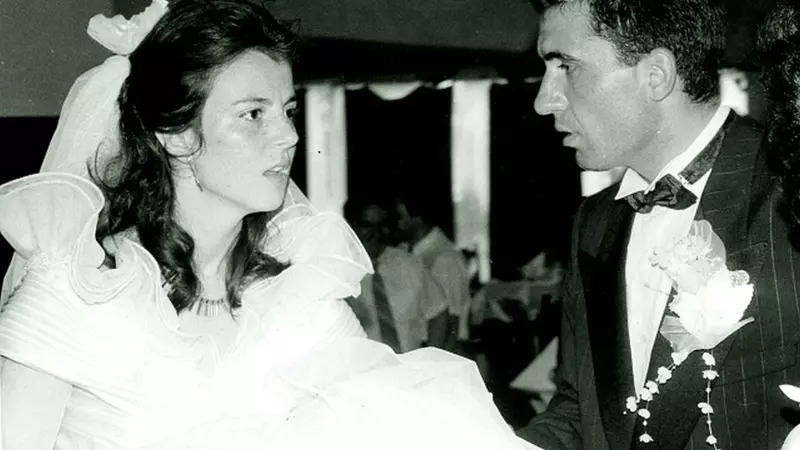 Hagi a divorțat de prima nevastă, la scurt timp de la nuntă. Motivele sunt amuzante!