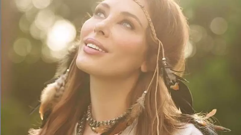 Cum arăta Iulia Vântur la debutul în televiziune. Ce frumusețe rară era la 25 de ani! FOTO spectaculoase!