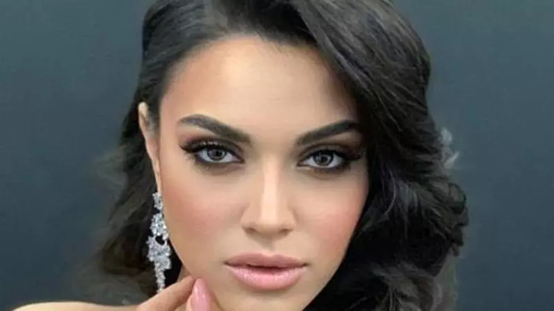 Karmen a născut o fetiță perfect sănătoasă! Artista a devenit mamă pentru prima dată