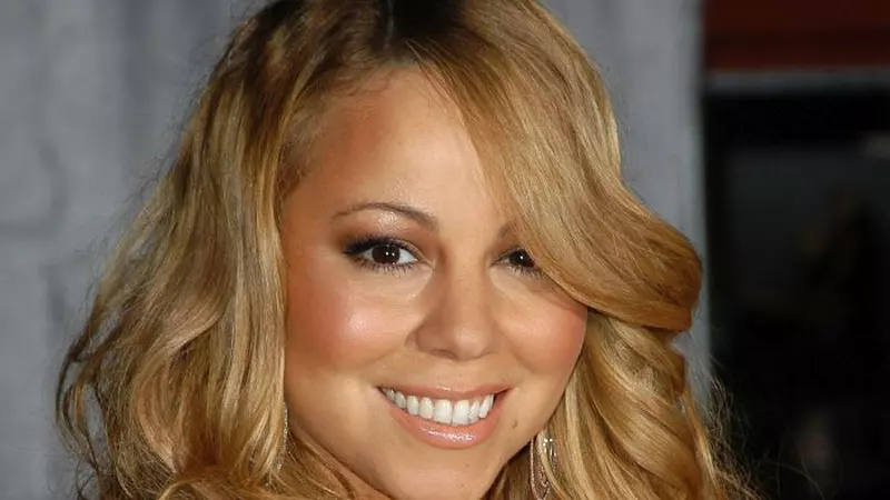 Cum arată Mariah Carey la doi ani de la operația de micșorare a stomacului. Artista a slăbit enorm!