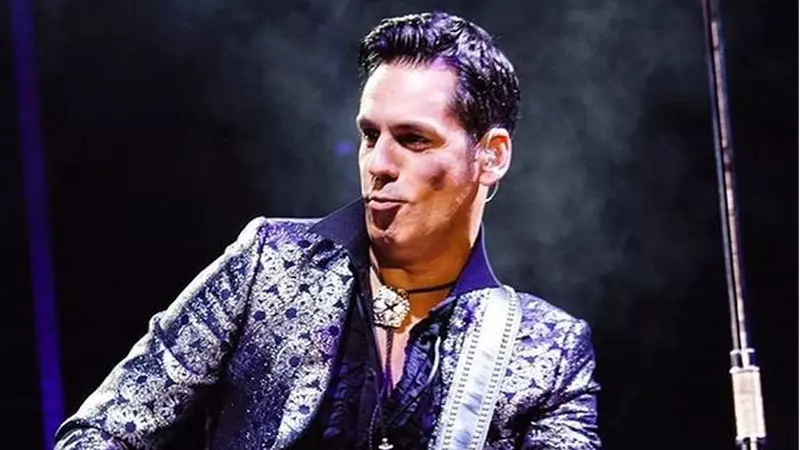 Ștefan Bănică jr., la Cerbul de Aur 2019, după 21 de ani de la prima apariție pe scena Festivalului! Aici și-a întâlnit idolul copilăriei