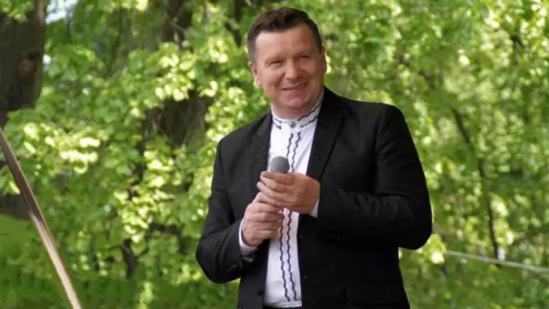Cât de frumoasă este iubita lui Aurel Tămaş! Eliza este mai tânără cu 31 de ani decât artistul de muzică populară şi a fost Miss România