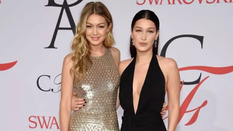 Gigi și Bella Hadid, jefuite în vacanță în Grecia! E o destinație frecventată de mulți români