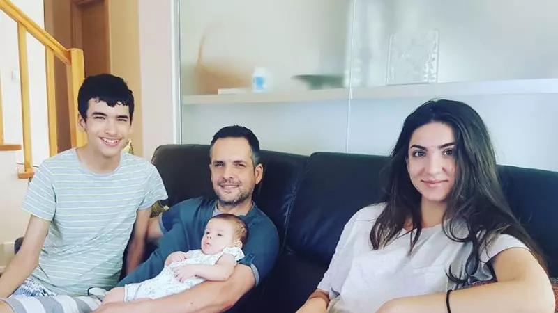 Adevărul despre boala lui Filip, băiatul lui Mădălin Ionescu. „Când ai neuronii prăjiţi, ce să mai faci?” / S-a crezut că este autist, dar realitatea este alta!
