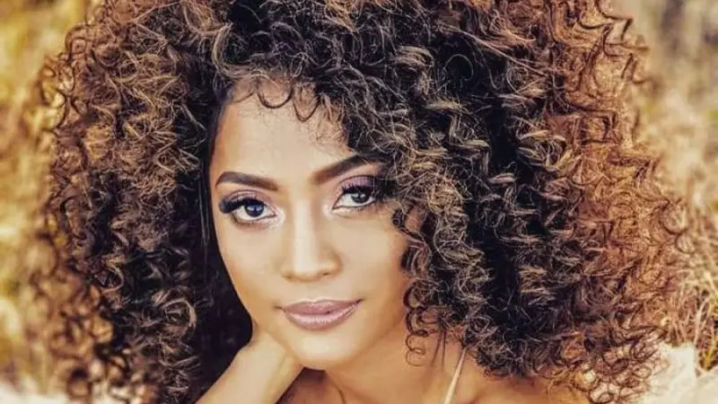 Cum a învățat filipineza Bella Santiago limba română, în doar trei ani. Câștigătoarea X Factor 2018 are o ambiție de invidiat!