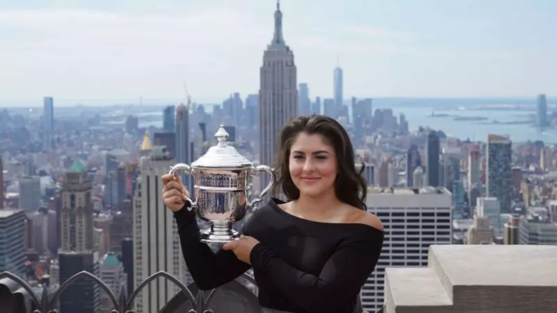 Cine este Bianca Andreescu, campiona care a învins-o pe Serena Williams. A început să joace tenis la 6 ani, la Pitești