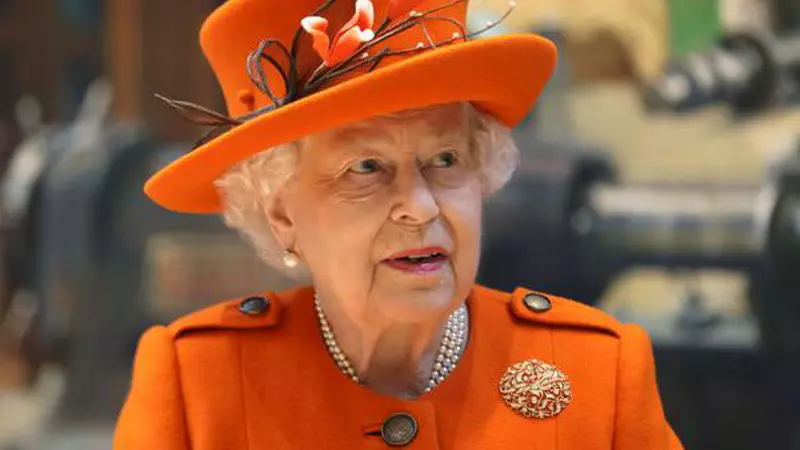 Ce culoare nu poartă niciodată Regina Elisabeta a II-a. Motivul pare ciudat, dar are o explicație!