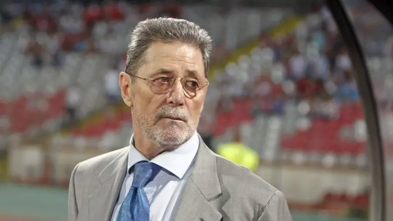 Cornel Dinu îl critică pe Gino Iorgulescu: „Unui băiat cu probleme nu poți să-i cumperi o mașină de 300.000 de euro. Să meargă cu metroul!”