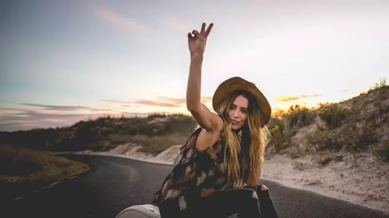 DOLIU în muzică:  Kylie Rae Harris a murit la doar 30 de ani. Artista postase un mesaj pe internet cu puţin timp înainte de tragedie