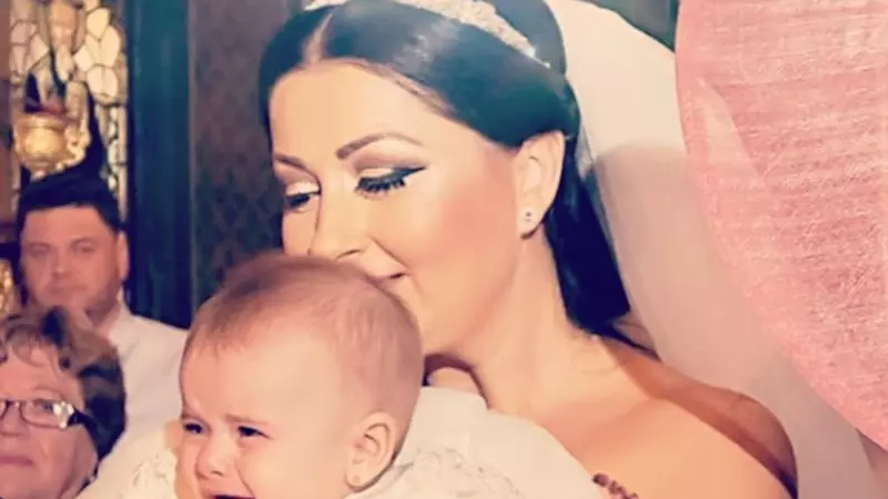 Gabriela Cristea îşi botează astăzi cea de-a doua fetiţă. Primele poze de la eveniment