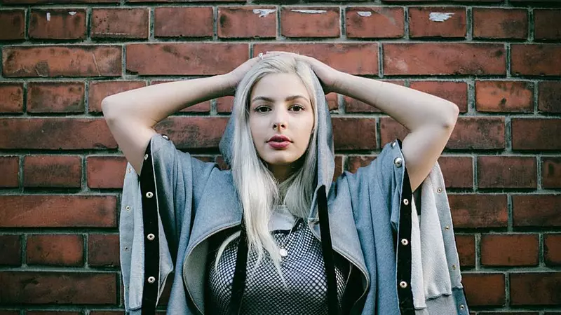 Cine este Katarina, fiica vitregă a lui Andrei Gheorghe. Participă la X Factor și i-a dedicat o piesă mamei sale, care a decedat de cancer