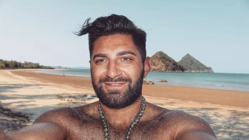 Ionuț Gojman de la Insula iubirii și-a făcut prima intervenție estetică: ”A reușit să mă convingă”