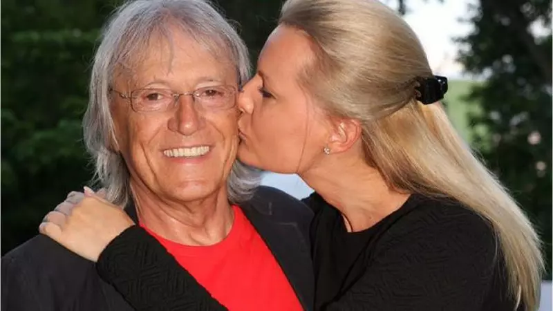 Mihai Constantinescu și Simona Secrier, o poveste de dragoste demnă de un roman... S-au cunoscut când ea era adolescentă