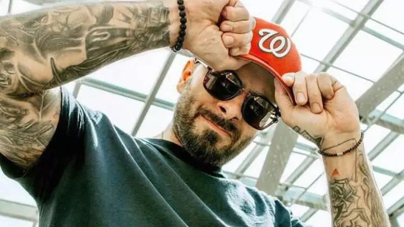 Cum arată și cu ce se ocupă soția lui Uzzi de la B.U.G Mafia. Ea este frumoasa care l-a făcut băiat de casă pe băiatul rău al muzicii