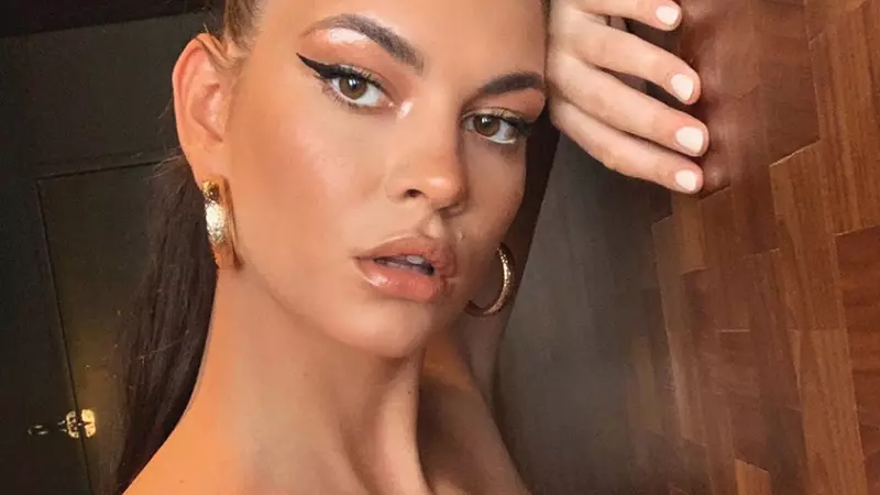 Laura Giurcanu se mărită și plănuiește o nuntă complet atipică. Cum a fost cerută în căsătorie: „Am plâns o oră, două...”