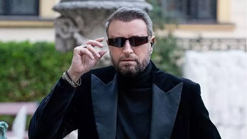 Cătălin Botezatu, prima prezentare de modă după operația la colon. Numeroase vedete i-au fost alături. Designerul se reface văzând cu ochii