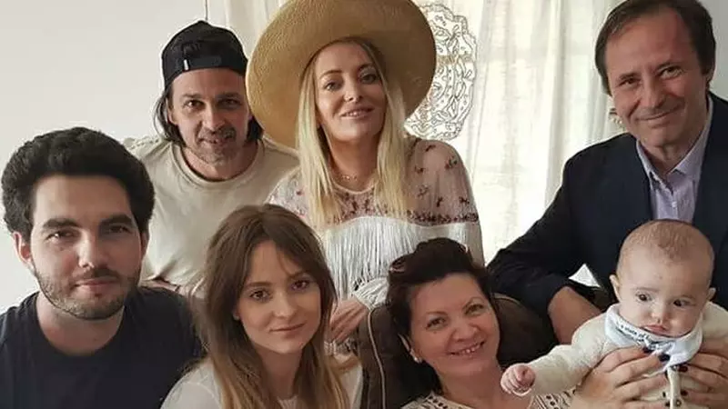 Ce probleme de sănătate au părinții Deliei. Artista a cheltuit 100.000 de euro pentru starea lor