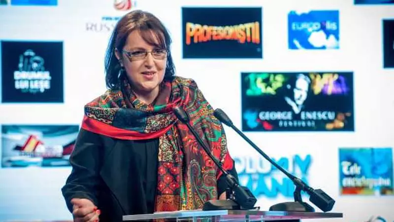 Irina Radu, surprinsă în Albania, de cutremurul care a ucis mai mulți oameni: „Suntem bine, mulțumim lui Dumnezeu!”/ Fosta șefă TVR a postat fotografii șocante