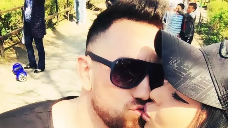 Geanina de la Insula Iubirii, primele poze cu burtică, în costum de baie. Peste o lună, Costas va fi tată de băiat!