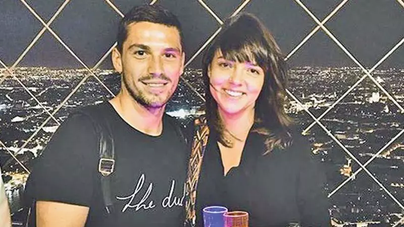 Drama prin care trec fotbalistul Nicolae Stanciu și soția lui. Visul lor de a deveni părinți s-a spulberat:  ”Cele mai grele zile din viața noastră!”