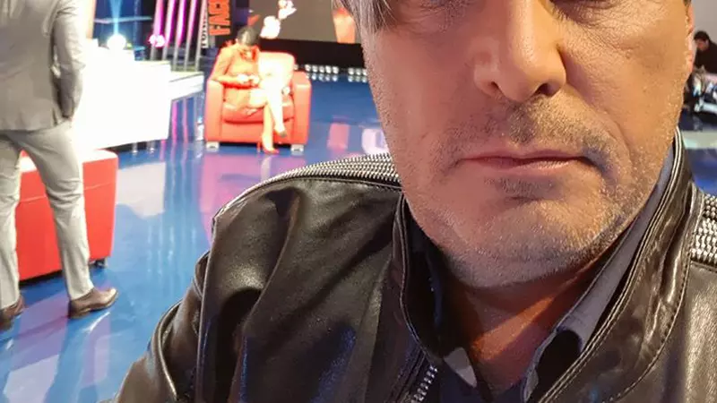Fiica lui Cornel Galeș a ajuns la priveghi. Claudia și-a iertat tatăl care a părăsit-o în urmă cu mulți ani