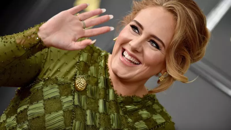 Cum a reușit Adele să slăbească spectaculos în timp record. Dieta urmată de artistă face furori la Hollywood