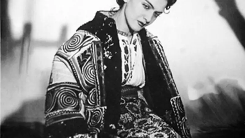 Care a fost prima manea din România. Piesa a fost cântată de Maria Tănase și reinterpretată, în zilele noastre, de Pink Martini