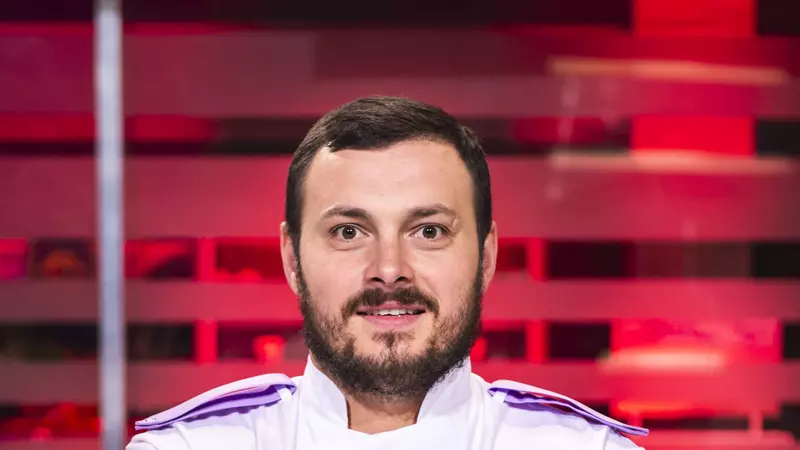 Alexandru Comerzan, din echipa lui chef Scărlătescu, a câştigat CHEFI LA CUŢITE, sezon 7!