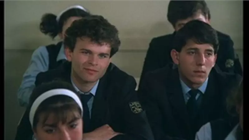 Cum arată și cu ce se ocupă acum Șerban din „Liceenii”.  Viața lui s-a schimbat total după ce a plecat în America. Nu-l mai recunoști!