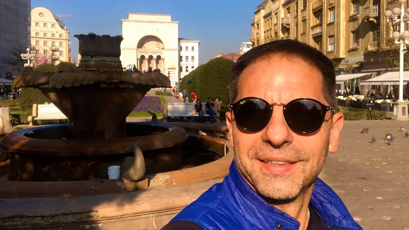 Dan Negru l-a ironizat pe Abi Talent. Ce a spus despre el, într-un mesaj pe Facebook. „Zic să ne bucurăm”