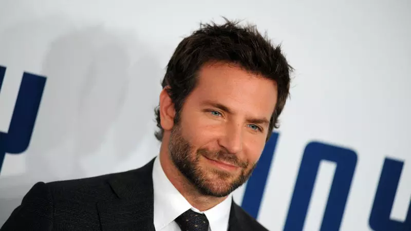 Bradley Cooper are o nouă iubită! Actrița cubaneză e viitoarea Bond girl