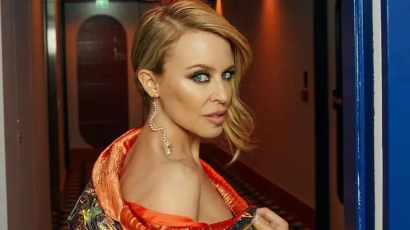 Coșmarul lui Kylie Minogue. Artista avea cancer la sân, dar la mamografie i s-a spus că e sănătoasă tun