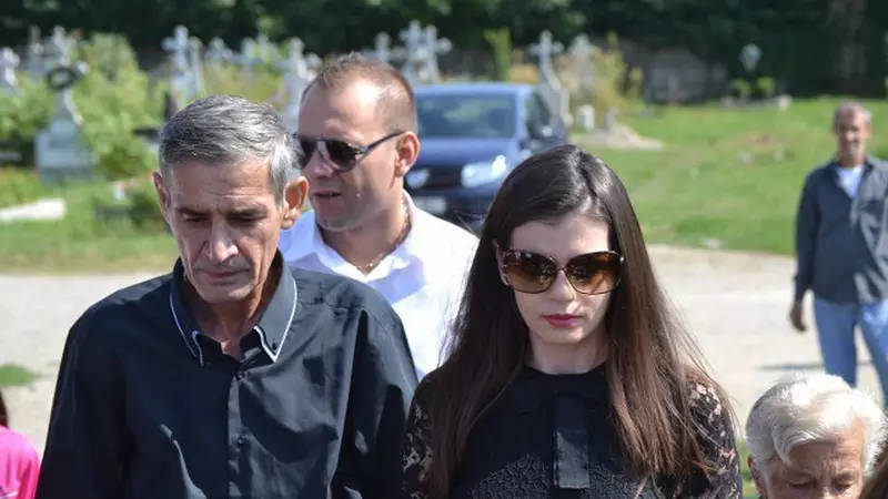 Tatăl Monicăi Columbeanu este într-o stare deplorabilă şi a făcut mărturisiri sfâşietoare: „Am crescut trei copiii și, uite, ajungi la bătrânețe și rămâi singur”
