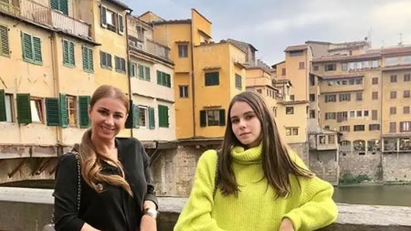 Rebecca, fata cea mare a Anamariei Prodan, a plecat din Italia de teama coronavirusului. Tânăra studia în Milano