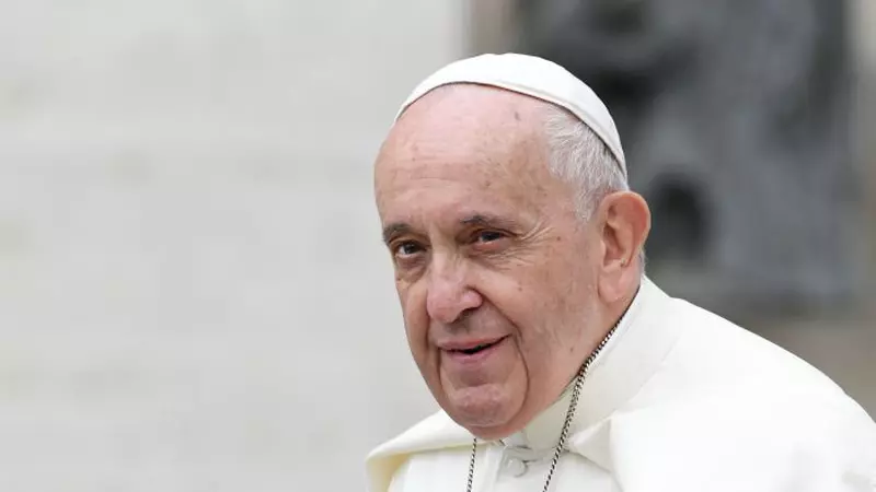 Nici Papa Francisc nu e ferit de boală. Suveranul Pontif a anulat participarea la o slujbă religioasă din cauza unei ”ușoare indispoziții”