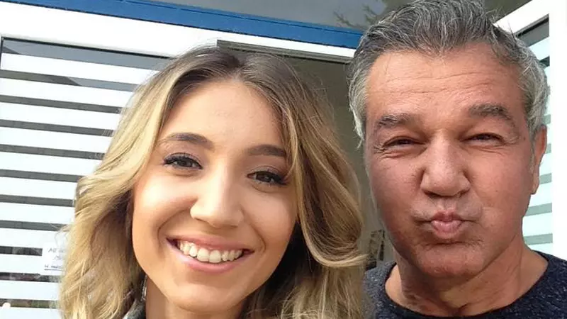 Dovada că Dan Bittman şi Monica Odagiu au început relația acum trei ani. Au fost discreți, dar fotografiile îi dau de gol