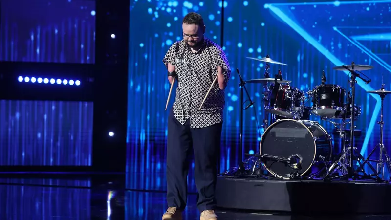 Cine este Cornel Hrișcă-Munn, toboșarul fără mâini, care a impresionat o țară întreagă la Românii au Talent, sezonul 10
