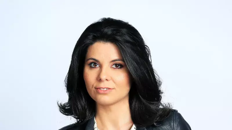 Cine este Iulia Ionescu, care prezintă emisiunea ”iLikeIT” de la Pro TV, în locul lui George Buhnici