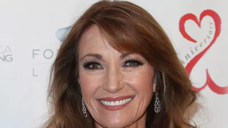 Incredibil cât de bine arată Jane Seymour în costum de baie, la 69 de ani! Actrița susține că nu-și retușează pozele