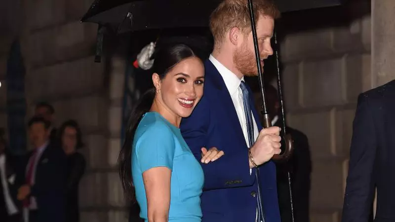 Meghan Markle, prima apariție publică în Marea Britanie de când a părăsit Casa Regală. Nici vorbă de regrete, bruneta era toată un zâmbet!