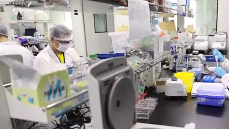 3 lucruri pe care trebuie să le știi despre Favipiravir, primul antiviral care ar putea trata noul coronavirus