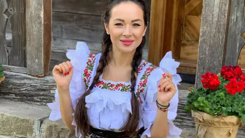 Cum arată Vlăduța Lupău fără pic de machiaj. Fotografia asta i-a șocat pe fani, care și-au dat seama de un amănunt uluitor