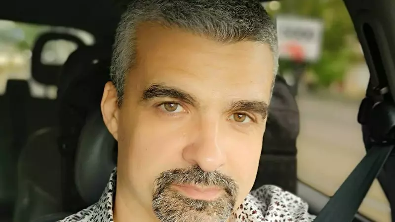 Aurelian Temișan a lansat un videoclip în plină pandemie de coronavirus, cu 36 de vedete, în ipostaze inedite. Mesajul artistului: „E groasă treaba”