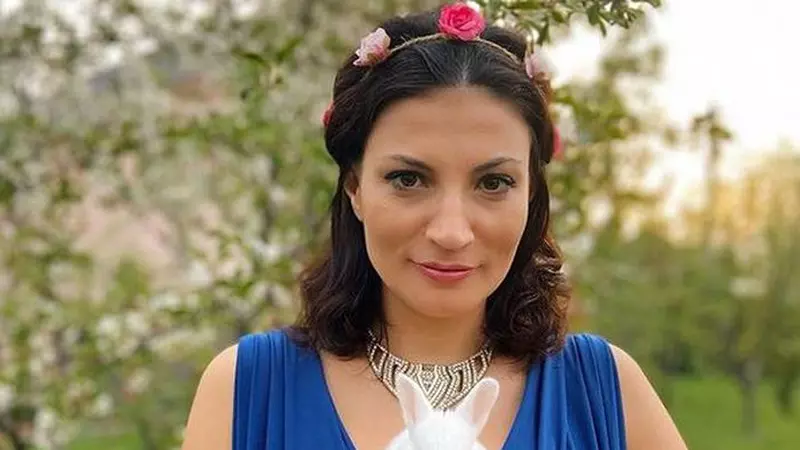 Ioana Ginghină a ieșit din casă de două ori, în 6 săptămâni de carantină: "Mă spăl pe mâini, dar nu dezinfectez. Nu văd cum ar putea ajunge coronavirusul la mine" / INTERVIU