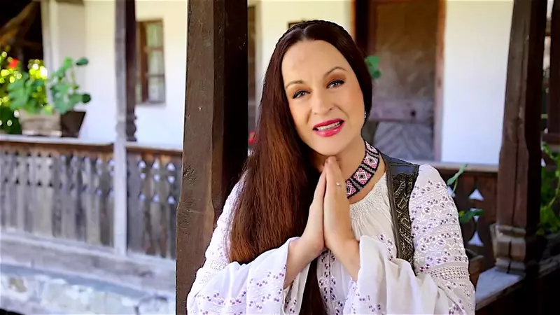 Maria Dragomiroiu se alătură vedetelor care susțin lupta împotriva COVID-19. Cântăreața a donat 10.000 de lei pentru medicii din România