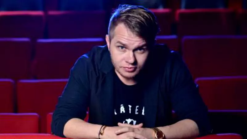 Cum arată femeia care l-a făcut tată pe Codin Maticiuc. "Craiul de Dorobanți" și iubita lui sunt la fel de îndrăgostiți ca-n prima zi!